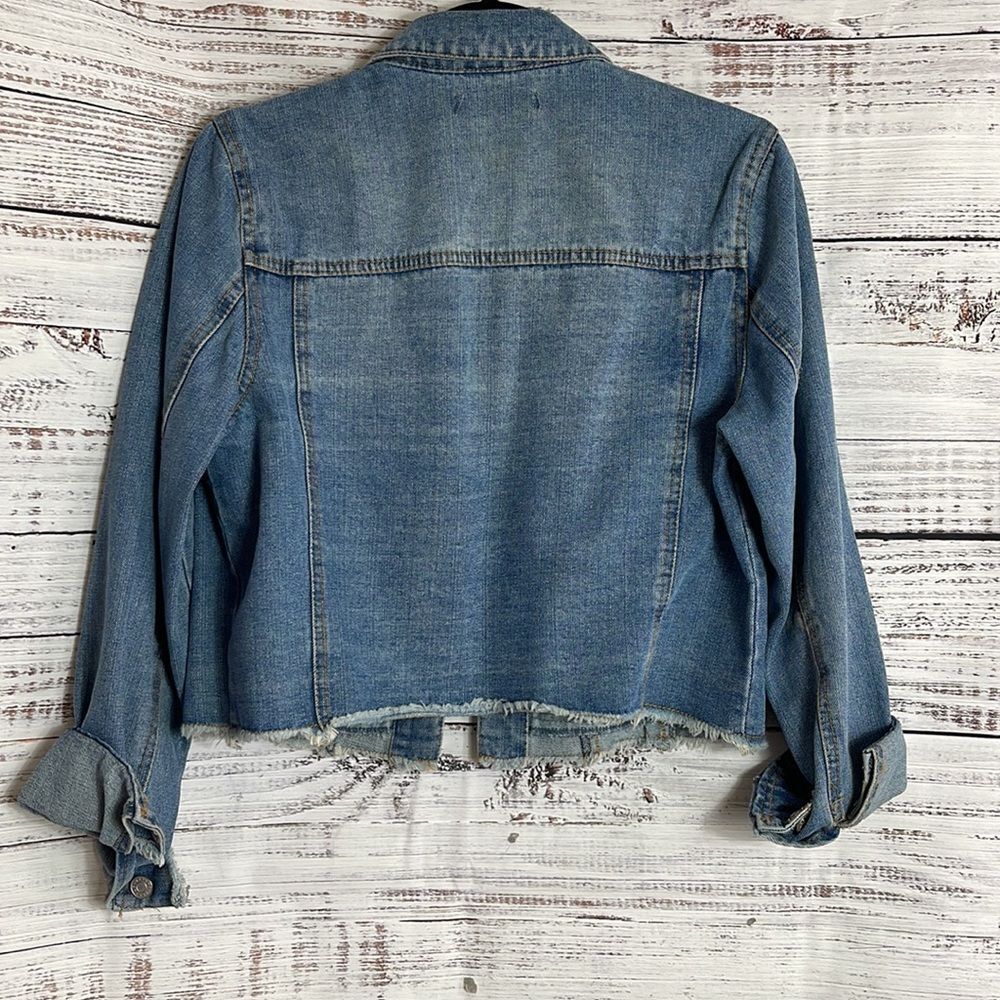 Refuge Denim jacket womens size large long sleeve raw‎ hem cropped cow Girl Blue - Picture 5 of 9